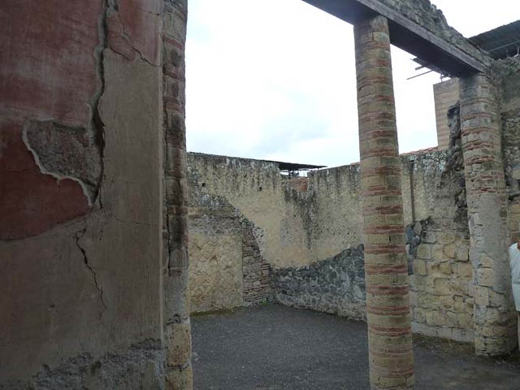 IV.4 Herculaneum. September 2015. Courtyard 3, east wall, looking south-east across open courtyard 6.